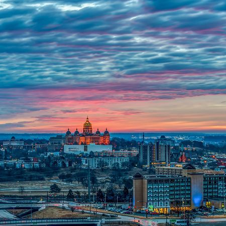 Holiday Inn Des Moines-Downtown-Mercy Campus By Ihg Ngoại thất bức ảnh