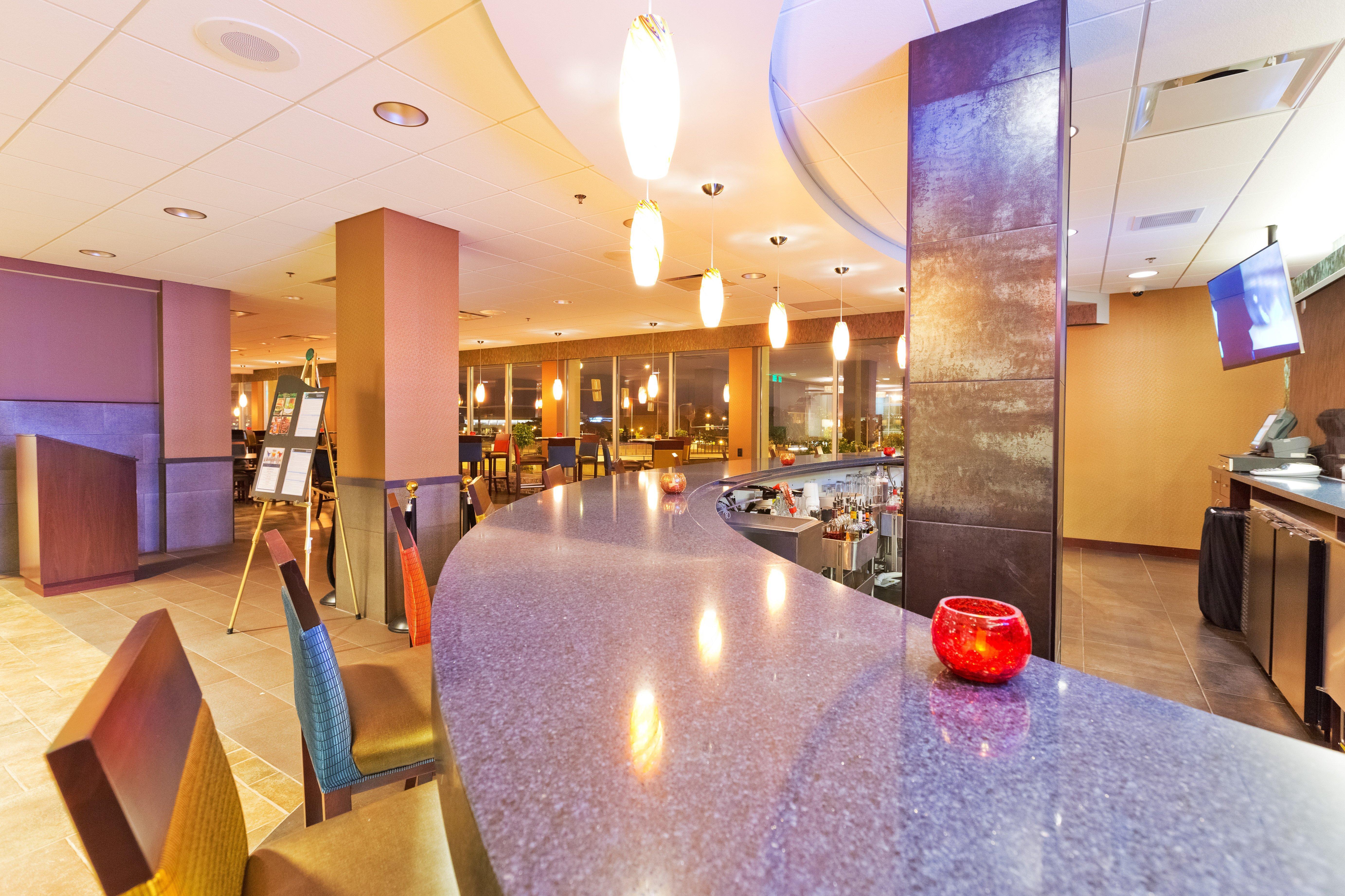 Holiday Inn Des Moines-Downtown-Mercy Campus By Ihg Ngoại thất bức ảnh