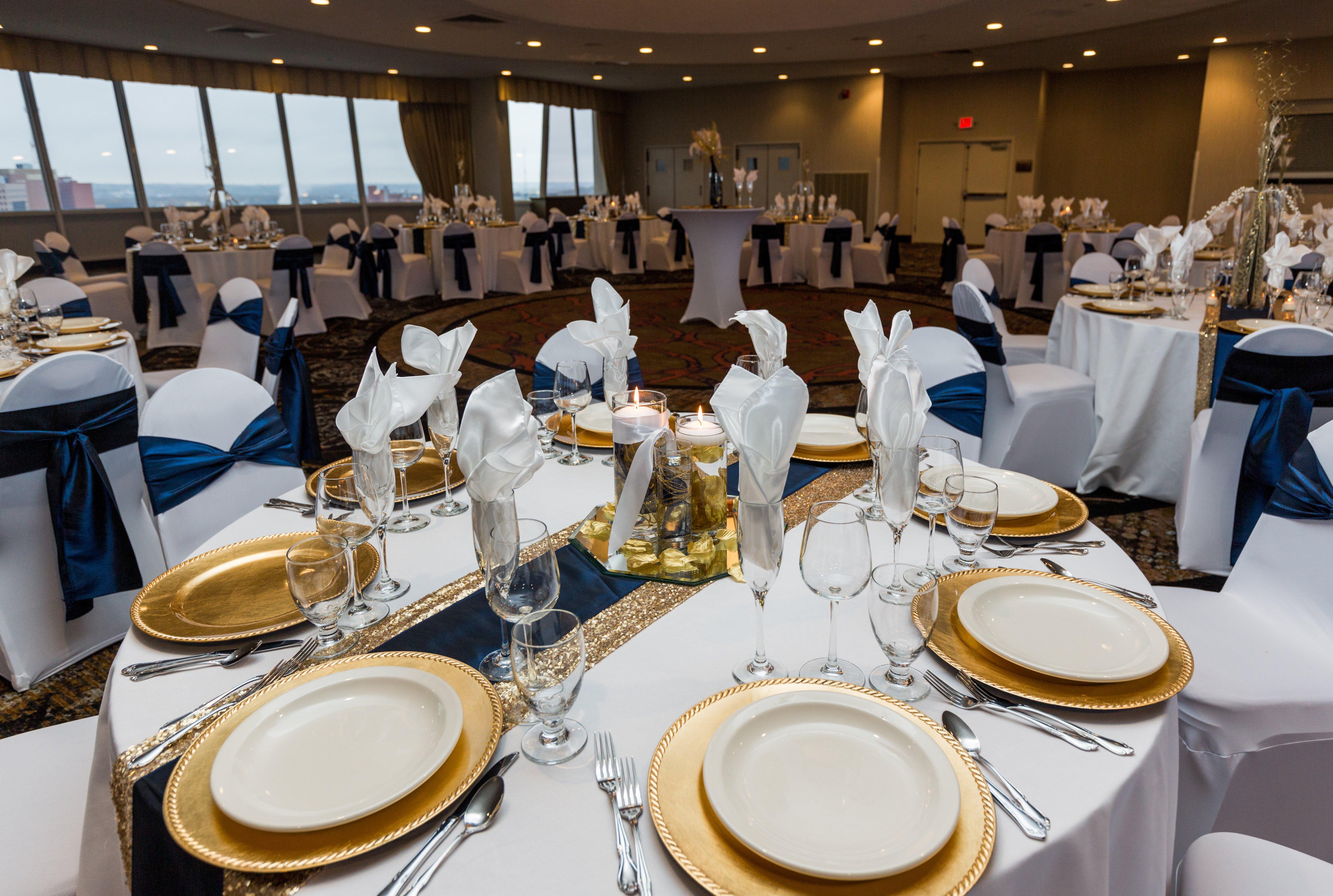 Holiday Inn Des Moines-Downtown-Mercy Campus By Ihg Ngoại thất bức ảnh